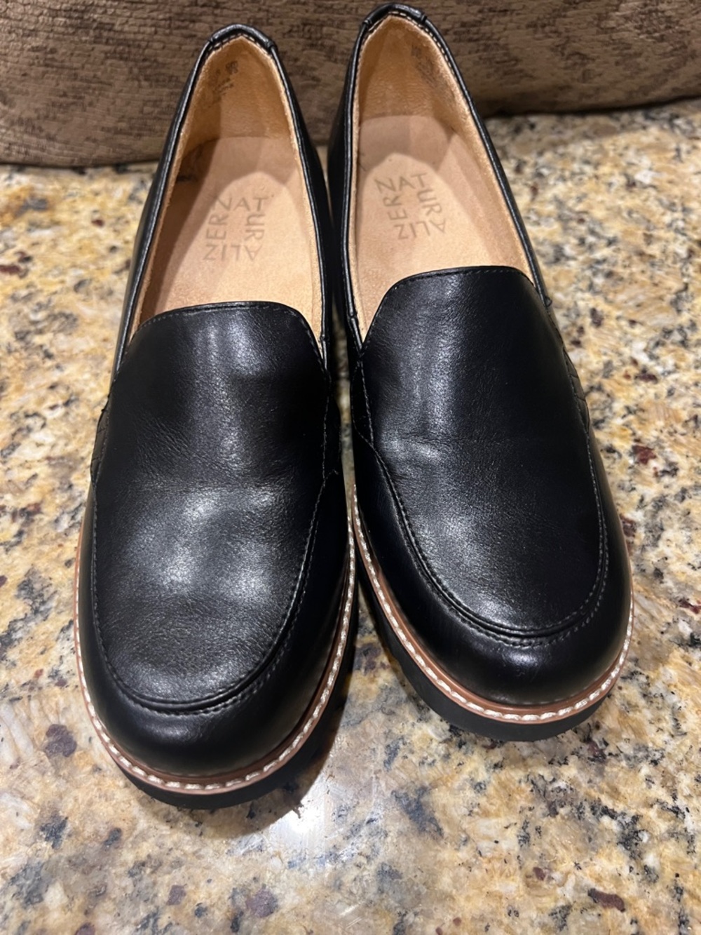 Naturalizer Black Leather Slip-On Loafers with Contrast Stitching